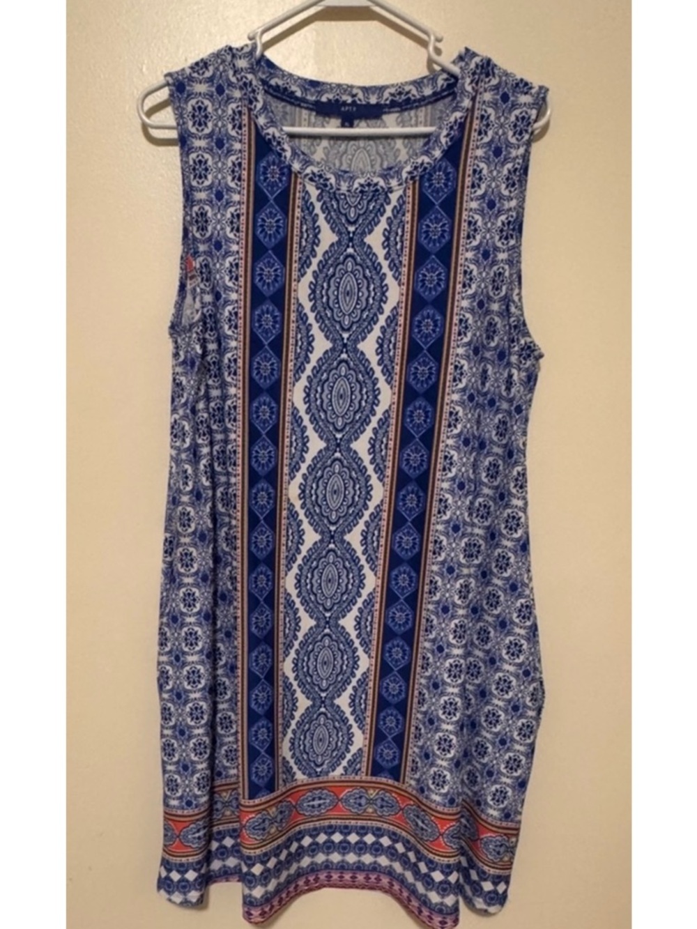 Apt. 9 Blue, White & Tan Sleeveless Printed Tunic
